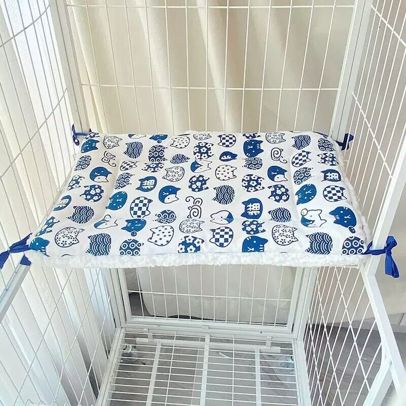 V888-ELOSUNG22854-202504141645-00 Cat Cage Platform Mat - Blue cat pattern on white background (40x60cm) - Image 1
