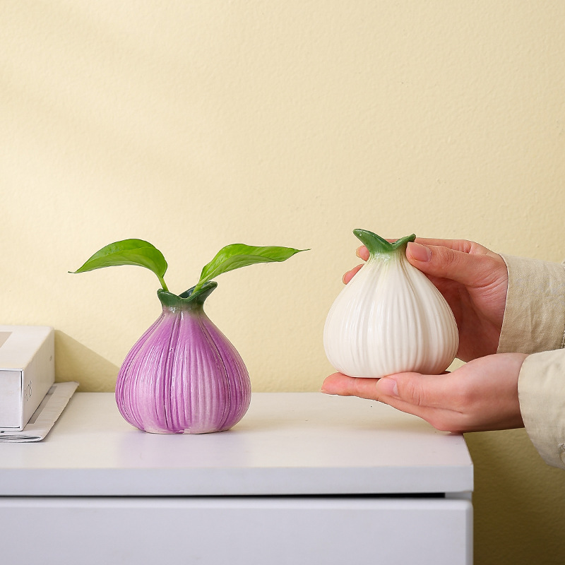 V888-ELOSUNG23752-202504141432-00 2 Pcs Creative Onion-Shaped Ceramic Vase for Hydroponic Plants - Cute INS Style Floral Decor for Living Room or Office(1 purple + 1 white) - Image 1