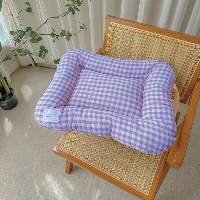 V888-ELOSUNG24523-202504141417-00 XS Yellow-purple All-Season Pet Bed - Soft Washable Dog & Cat Mat with Comfortable Cushion - Warm Winter Padding for Small to Large Pets - Image 1