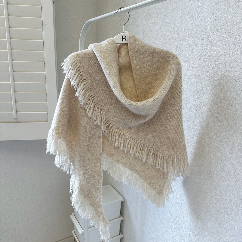 V888-ELOSUNG24681-202504171736-00 Beige Elegant Knit Scarf Shawl with Tassels - Versatile Warm Wrap (65cm x 175cm) - Image 1