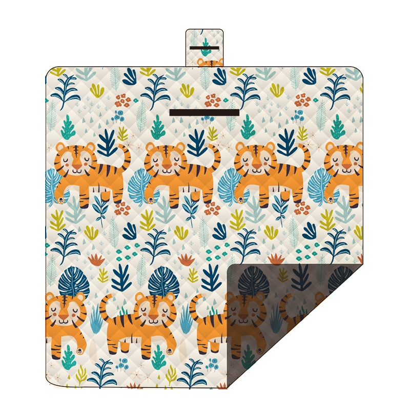 V888-ELOSUNG25121-202504171730-00 Waterproof Foldable Picnic Blanket with King of the Forest Print - 200x200cm - Image 1