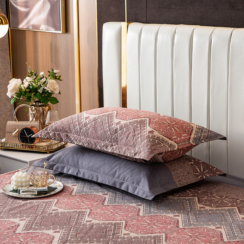 V888-ELOSUNG25126-202504171807-00 Comfortable cotton pillowcase, double-sided warm design, breathable and skin-friendly - red and gray - Image 1