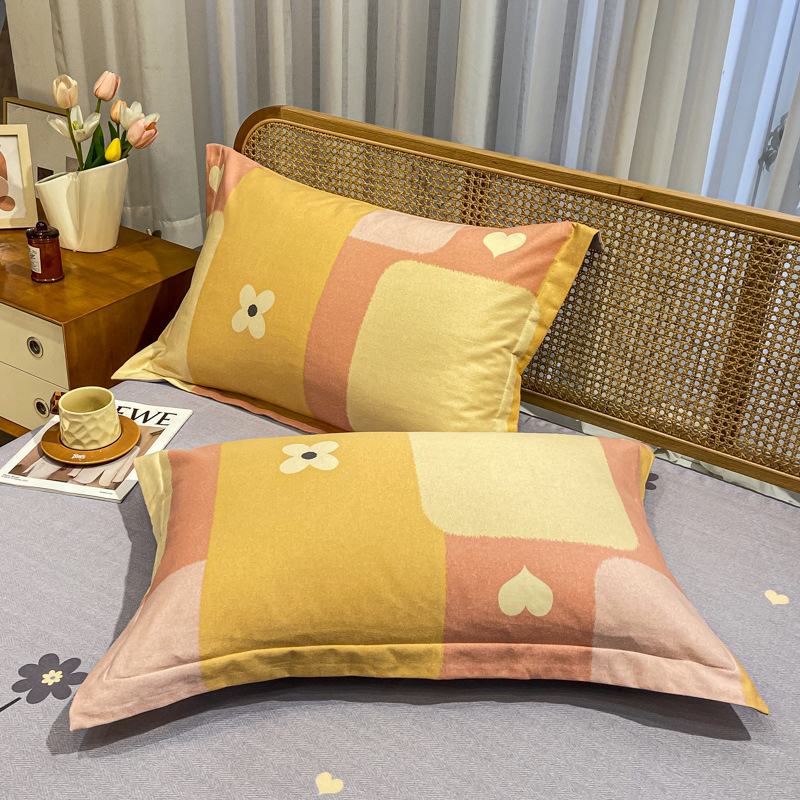 V888-ELOSUNG25131-202504171811-00 Comfortable cotton pillowcase, double-sided warm design, breathable and skin-friendly - yellow - Image 1