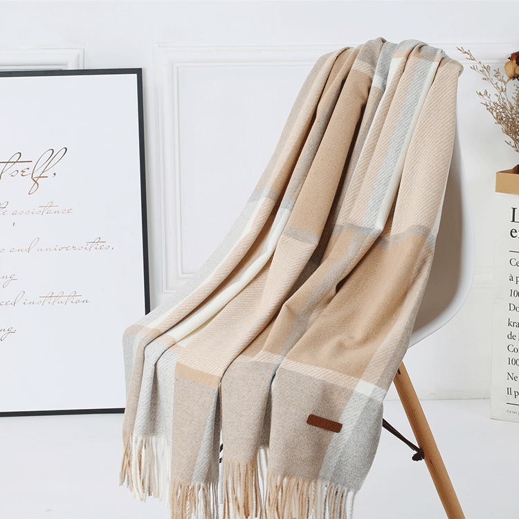 V888-ELOSUNG25142-202504171827-00 Cozy Color Block Fringe Scarf - Khaki Shawl for Fall and Winter - Image 1