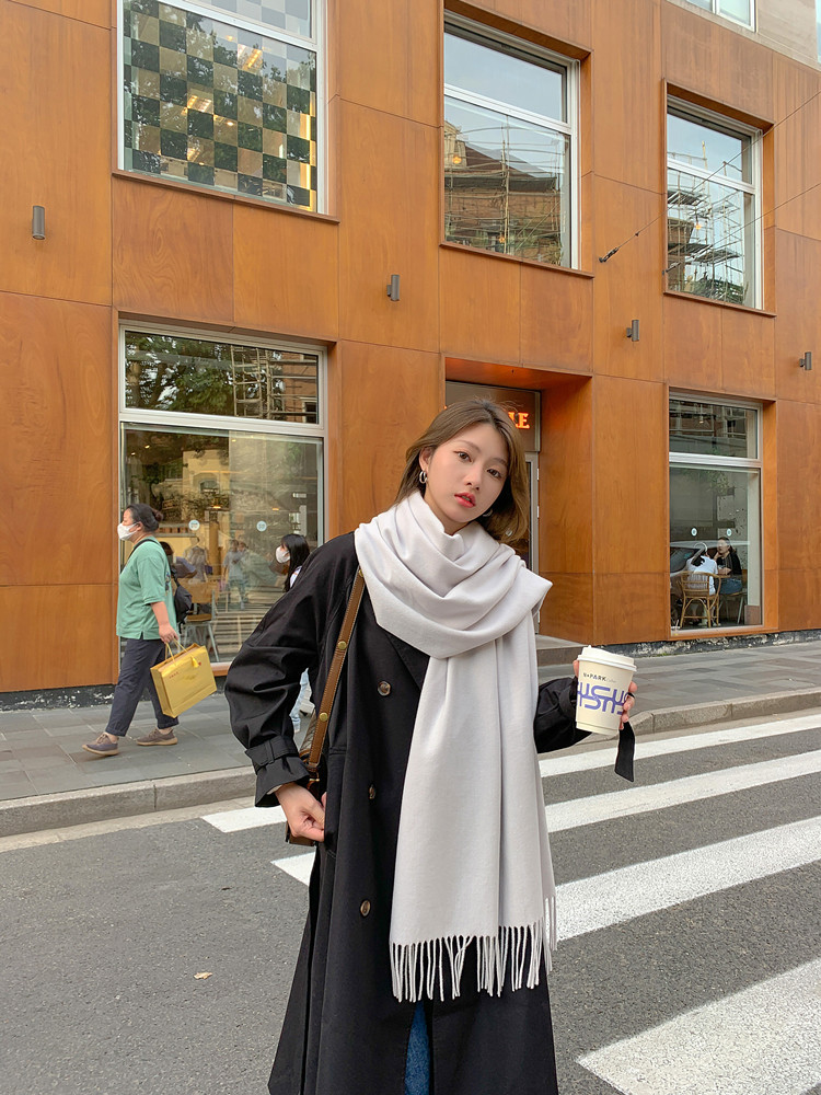 V888-ELOSUNG25157-202504171812-00 Luxury Cashmere Blend Scarf, Large 200x70cm Fringed Scarf (Ivory) - Image 1