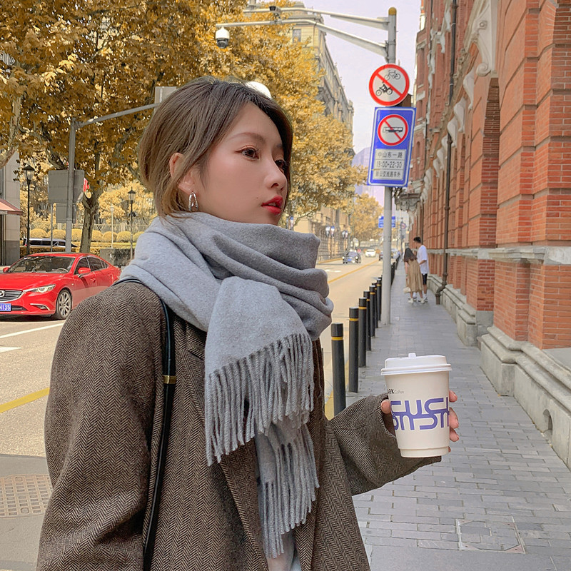 V888-ELOSUNG25160-202504171820-00 Luxury Cashmere Blend Scarf, Large 200x70cm Fringed Scarf (Light Gray) - Image 1