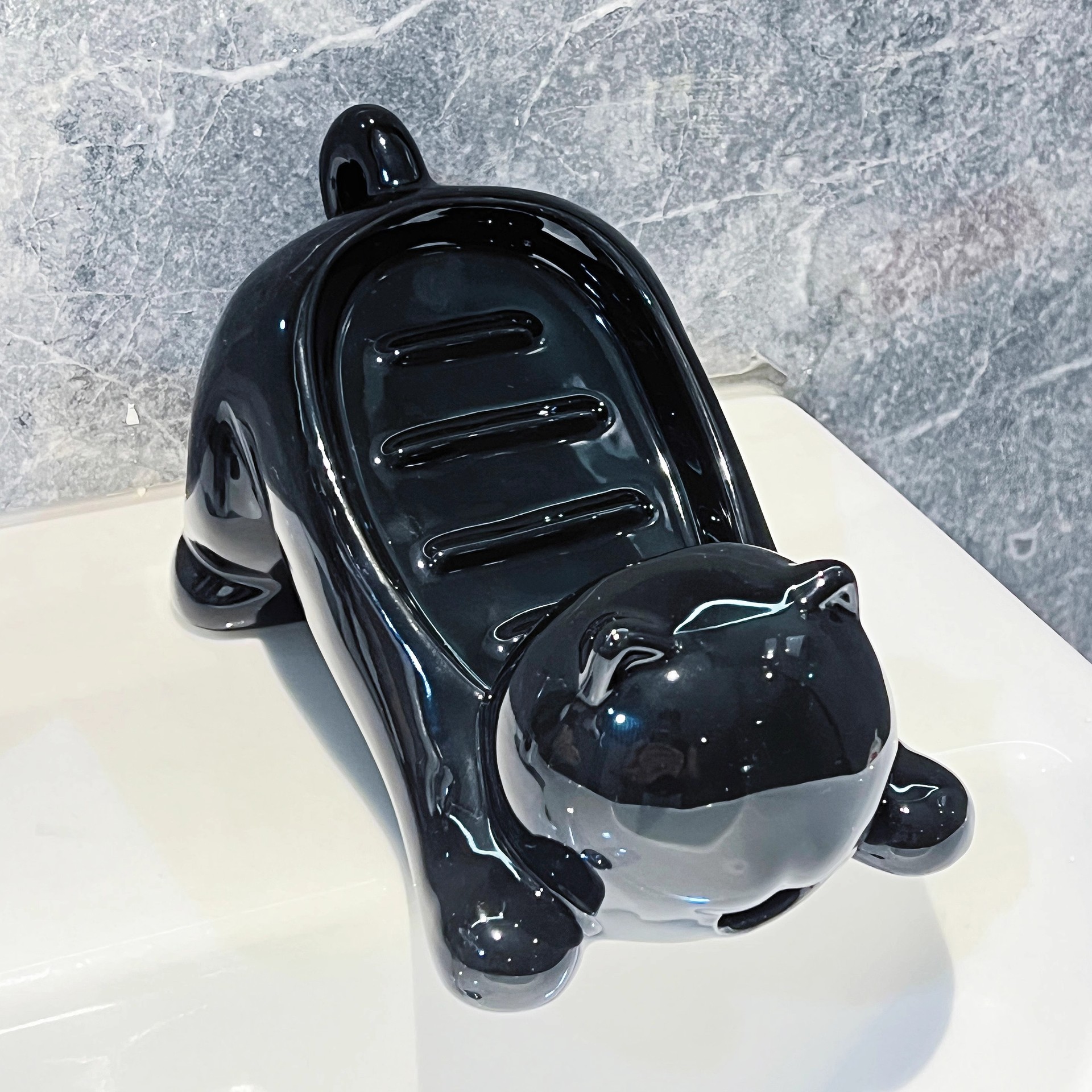 V888-ELOSUNG25838-202505131632-00 Charming Cat-Shaped Ceramic Soap Dish - Creative & Versatile Home Decor Accent(Black) - Image 1