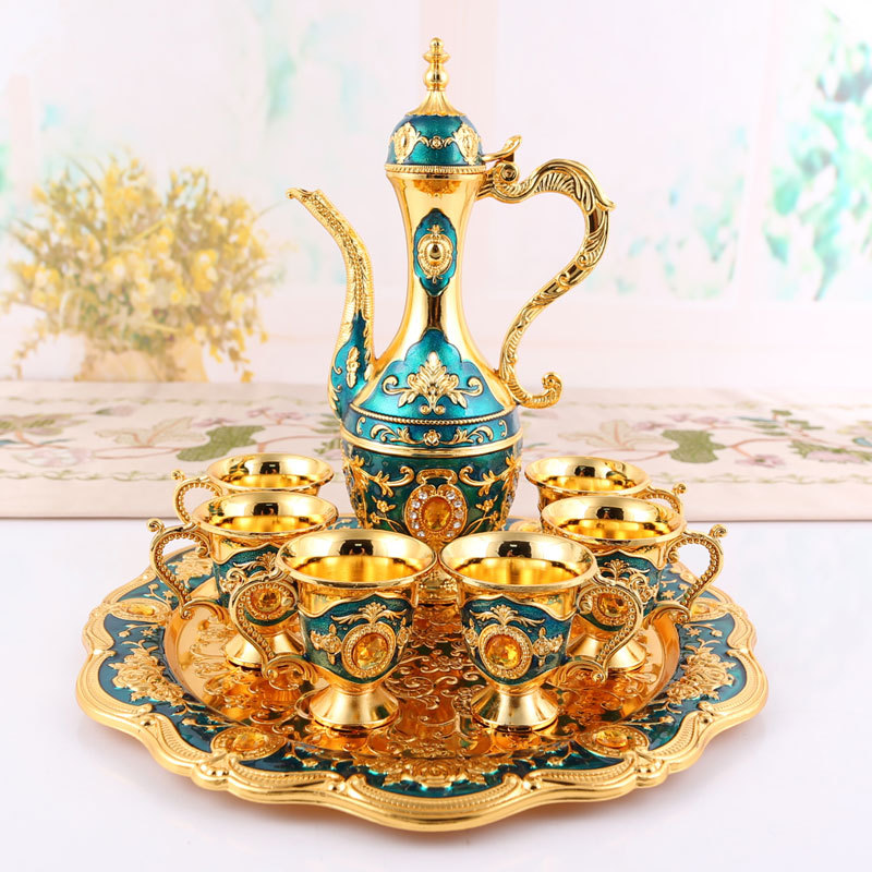 V888-ELOSUNG26380-202504281230-00 Elegant Gold Metal Serving Set - Decanter, 6 Cups, Tray (Gold blue) - Image 1