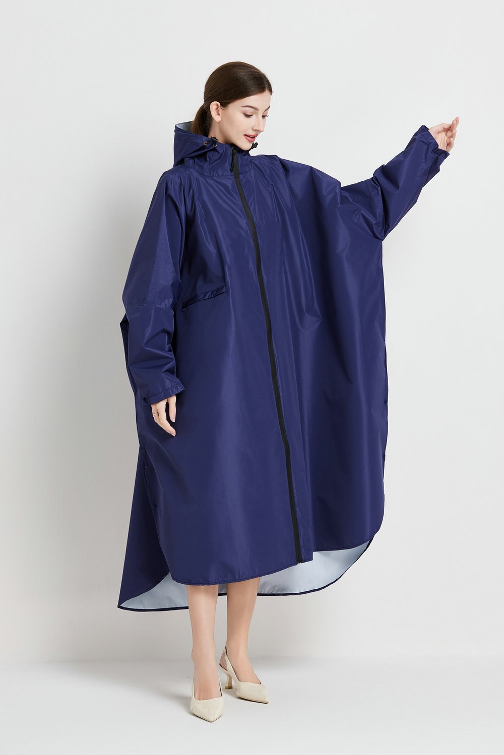 V888-ELOSUNG26496-202504281610-00 Dark blue Stylish Waterproof Raincoat Poncho - Long, Packable for Outdoor Travel & Hiking - Image 1
