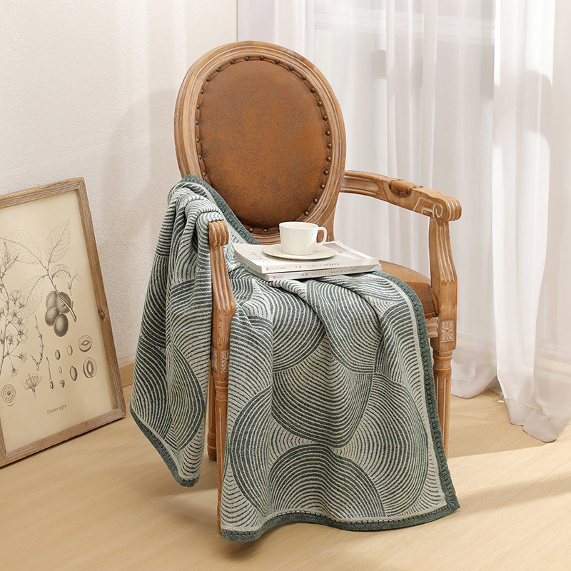 V888-ELOSUNG27670-202505151746-00 Green Luxurious Paisley Jacquard Throw Blanket - Soft Wool Blend with Tassels, 120x150cm, Lightweight Sofa & Nap Blanket - Image 1