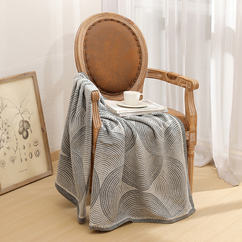 V888-ELOSUNG27671-202505151746-00 Grey Luxurious Paisley Jacquard Throw Blanket - Soft Wool Blend with Tassels, 120x150cm, Lightweight Sofa & Nap Blanket - Image 1