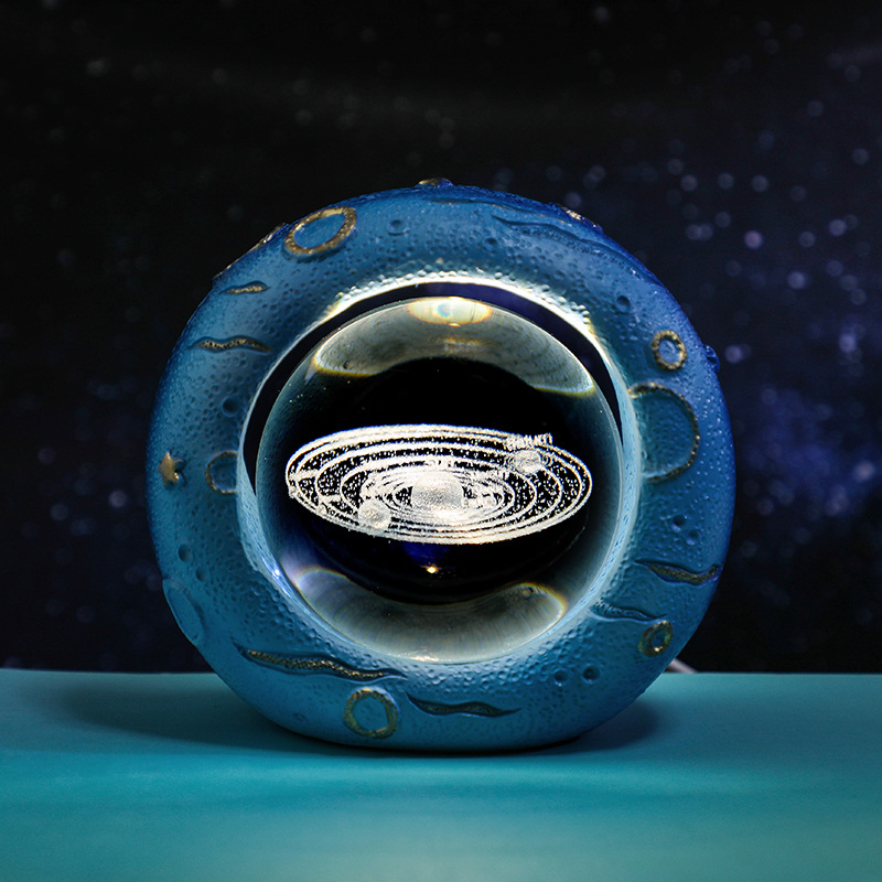 V888-ELOSUNG31004-202505191313-00 Celestial Ring LED Crystal Ball Lamp - 3D Engraving, Unique Gift (Solar system) - Image 1