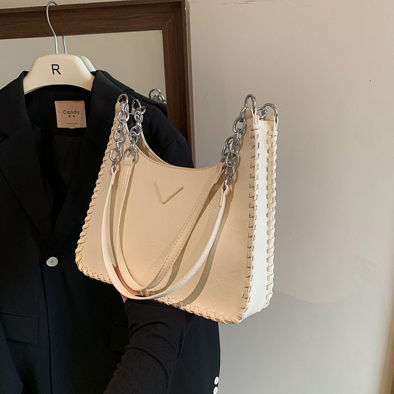V888-ELOSUNG31101-202505231317-00 Beige Chic PU Leather Shoulder Bag with Chain Strap & Whipstitch Detail - Image 1