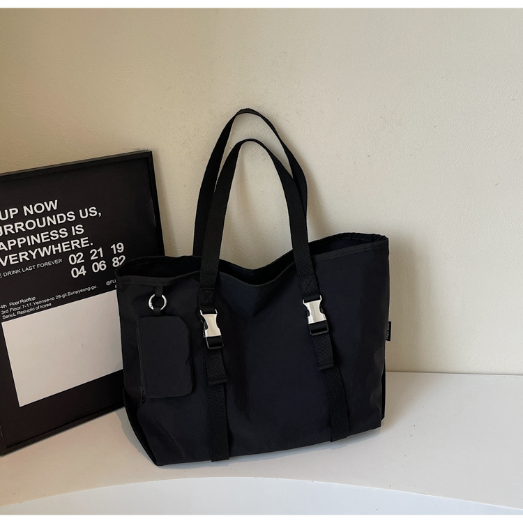 V888-ELOSUNG32137-202505301142-00 Black Women's Large Capacity Nylon Tote Bag - Stylish Casual Shoulder with Detachable Pouch - Image 1