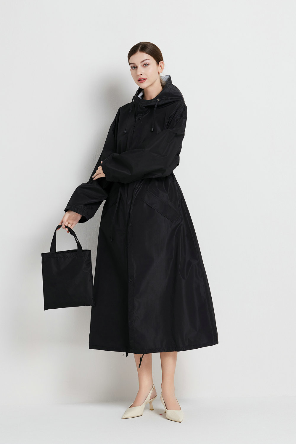 V888-ELOSUNG32628-202506241041-00 Size L Black Women's Chic Lightweight Waterproof Raincoat - Long Hooded Packable Rain Jacket with Pouch - Image 1