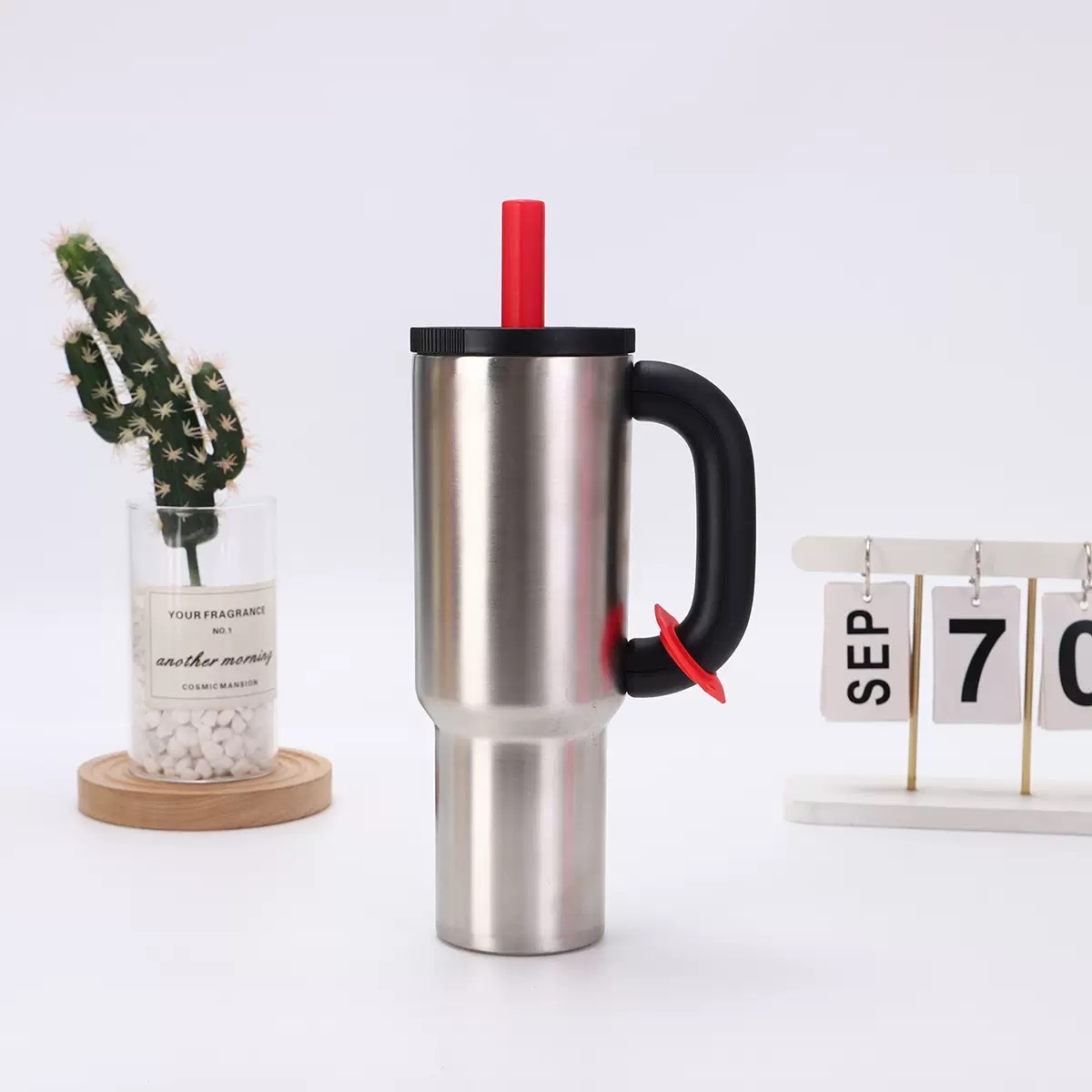 V888-ELOSUNG33093-202505281035-00 Steel Color 40oz Macron Stainless Steel Insulated Tumbler with Handle and Straw - 14.8 x 10.5 x 28 cm Large Capacity Car-Friendly Travel Mug - Image 1