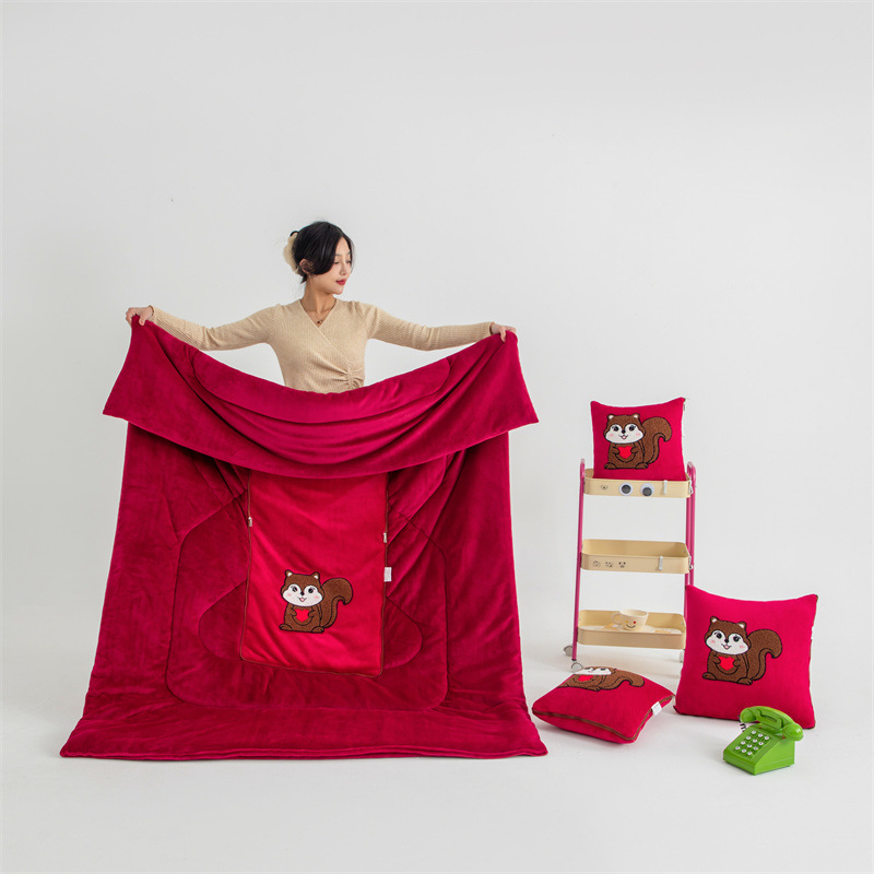V888-ELOSUNG33524-202506301130-00 Red Little Squirrel - 2-in-1 Foldable Car Pillow Blanket - Cozy 40x40cm Pillow, Unfolds to 100x150cm Blanket for Travel and Office Naps - Image 1