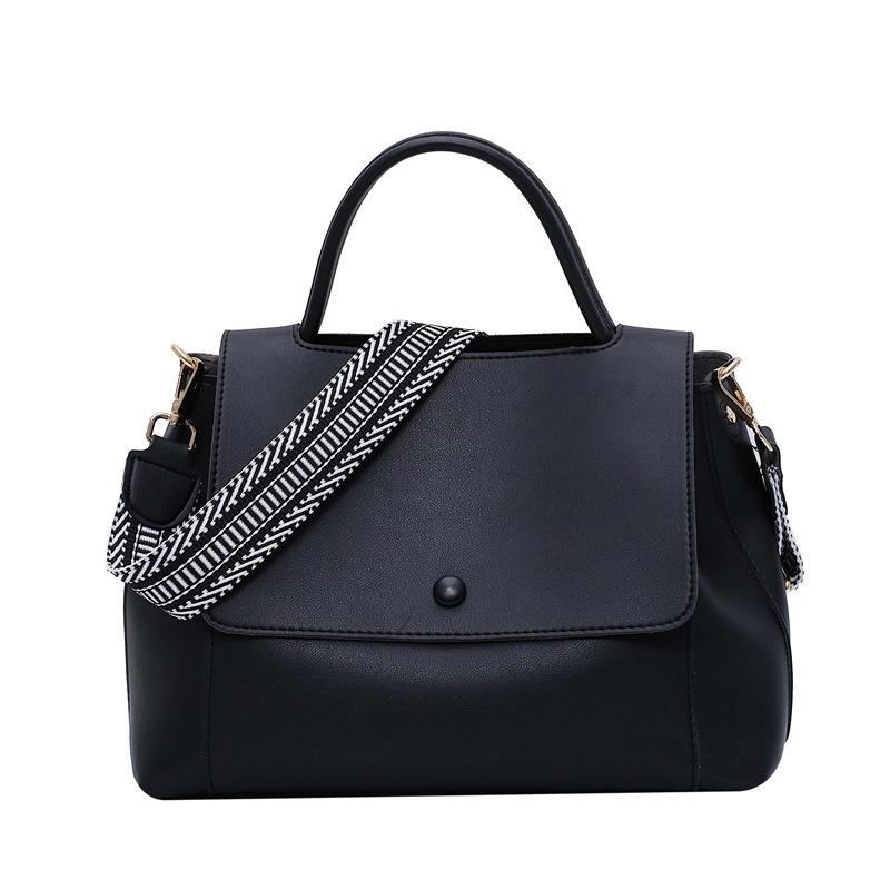 V562-B1080514060DBT-202508291111-00 Versatile Autumn / Winter Shoulder Bag For Women - Black - Image 1