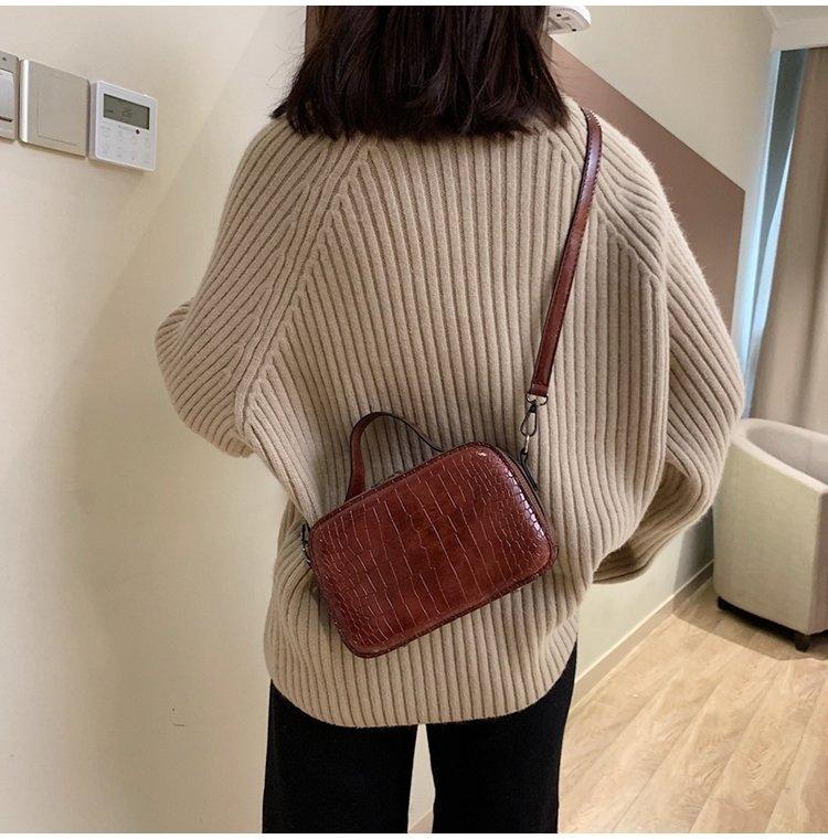 V562-R9011BCC-202508280215-00 Red Pu Shoulder Bag For Women Casual Messenger Handbag - Image 1