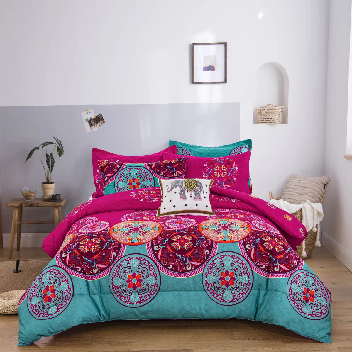 V745-MAB010185AJ3-202508061202-00 Aesthetic Glow Floral 3‑Piece Comforter Set with Matching Shams - Image 1