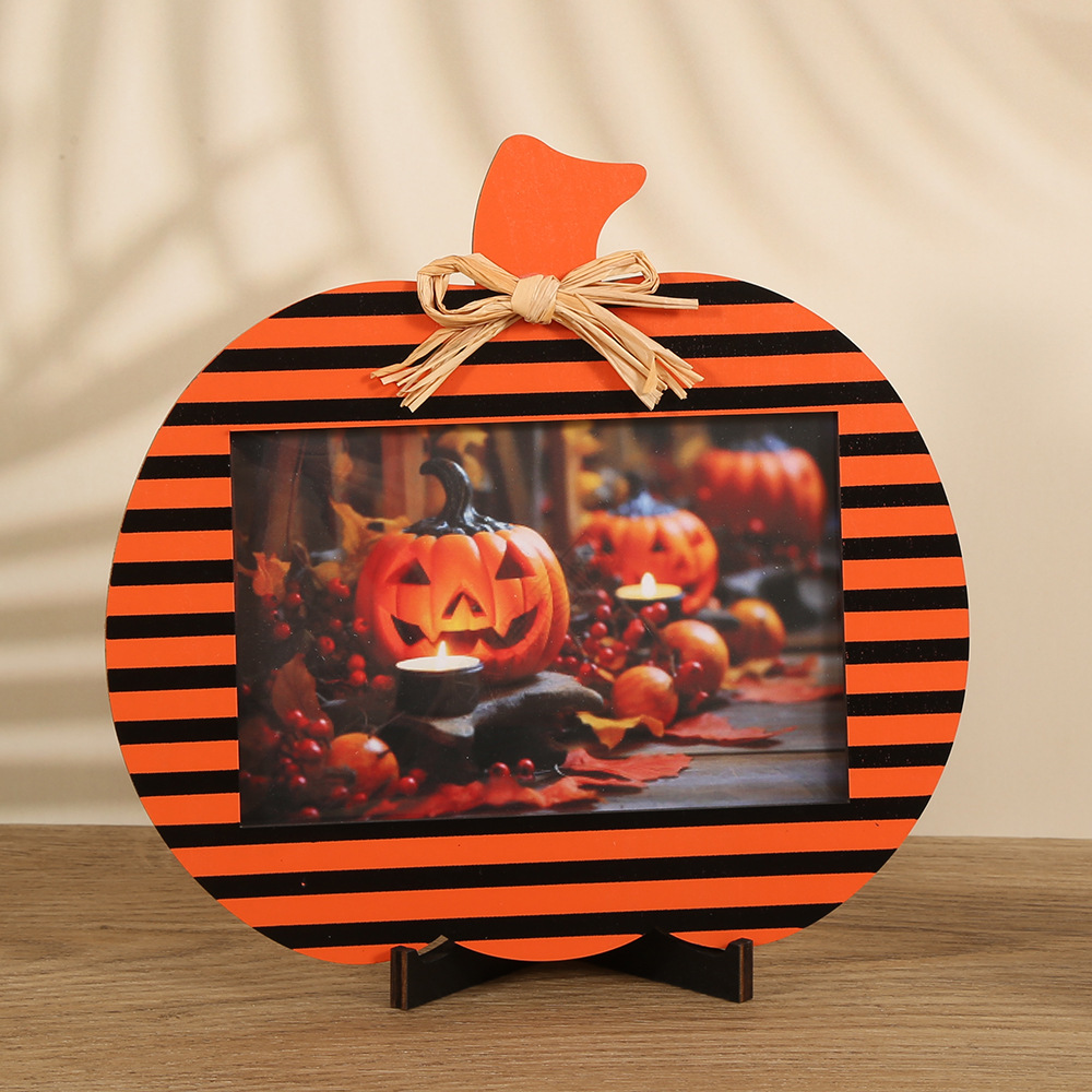 V888-ELOSUNG36467-202509101430-00 Black and Orange Stripes Pattern Festive Pumpkin Photo Frame - Rustic Halloween Tabletop Picture Holder - Image 1